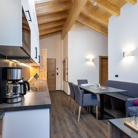 Alpin Chalet Am Burgsee Ladis Exterior foto